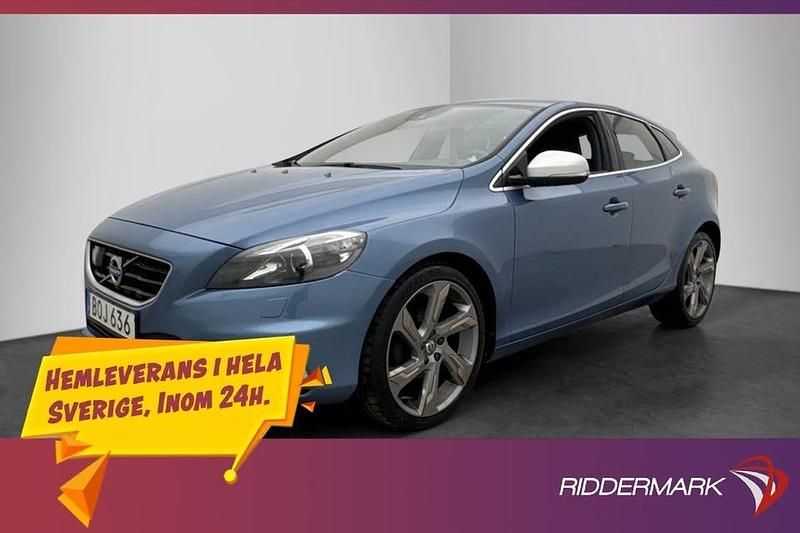 Begagnad Volvo V40 R-Design 120 HK (88 kW) 2016 Blå Kombi