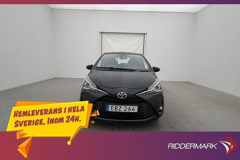 Begagnad Toyota Yaris Active 112 HK (82 kW) 2017 Svart Halvkombi