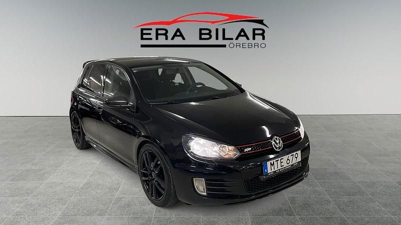 Svart Begagnad 2012 VW Golf VII GT Halvkombi | 74 500 kr (Marknadspris) - Bild 1/4