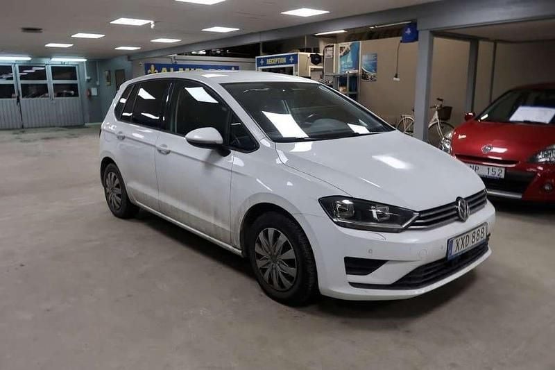 Vit Begagnad 2014 VW Golf VII Halvkombi | 69 999 kr (Superpris) - Bild 1/3