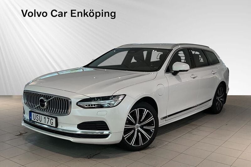 Vit Begagnad 2022 Volvo V90 Kombi | 324 900 kr (Superpris) - Bild 1/3