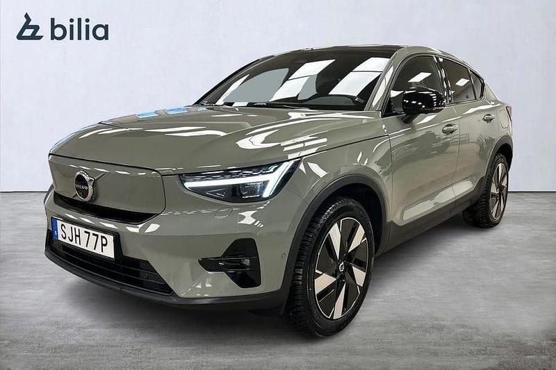 Grön Begagnad 2023 Volvo EC40 Single Motor Extended Range SUV | 359 900 kr (Marknadspris) - Bild 1/3