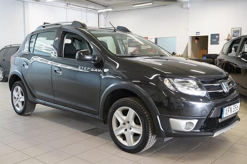 Begagnad Dacia Sandero Stepway 90 HK (66 kW) 2016 Svart