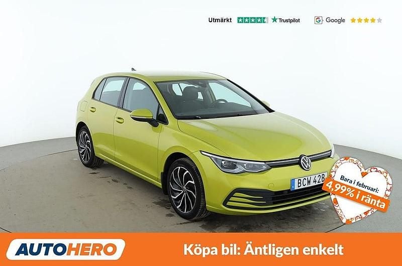 Begagnad VW Golf VIII 151 HK (111 kW) 2020 Gul Halvkombi