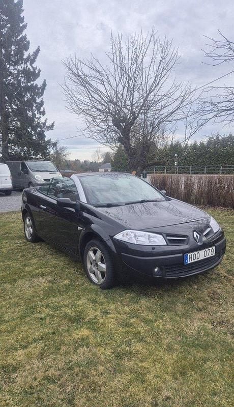 Svart Begagnad 2009 Renault Mégane Cabriolet Cab | 35 000 kr - Bild 1/4