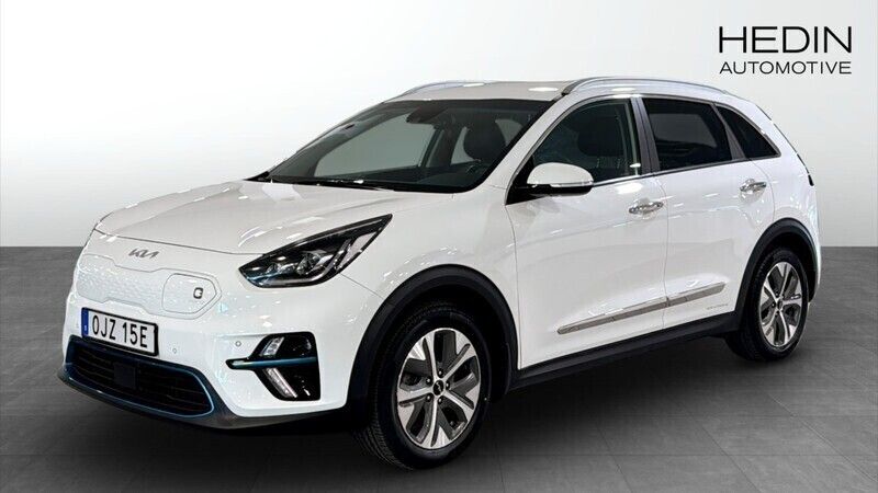 Vit (white) Begagnad 2022 Kia e-Niro Advance SUV | 279 900 kr (Lite dyr) - Bild 1/4