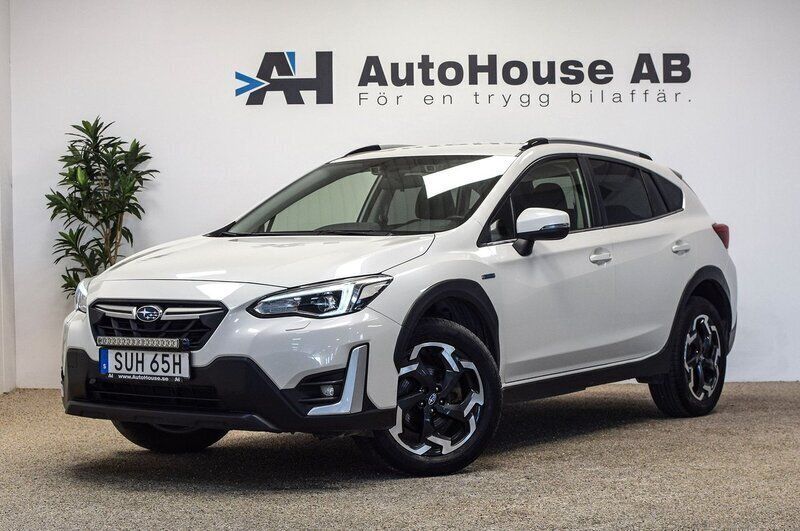 Vit Begagnad 2021 Subaru XV SUV | 179 000 kr (Bra pris) - Bild 1/4