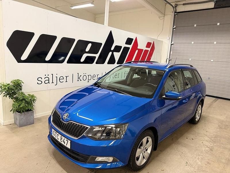 Blå Begagnad 2016 Skoda Fabia Style Kombi | 109 500 kr (Marknadspris) - Bild 1/4