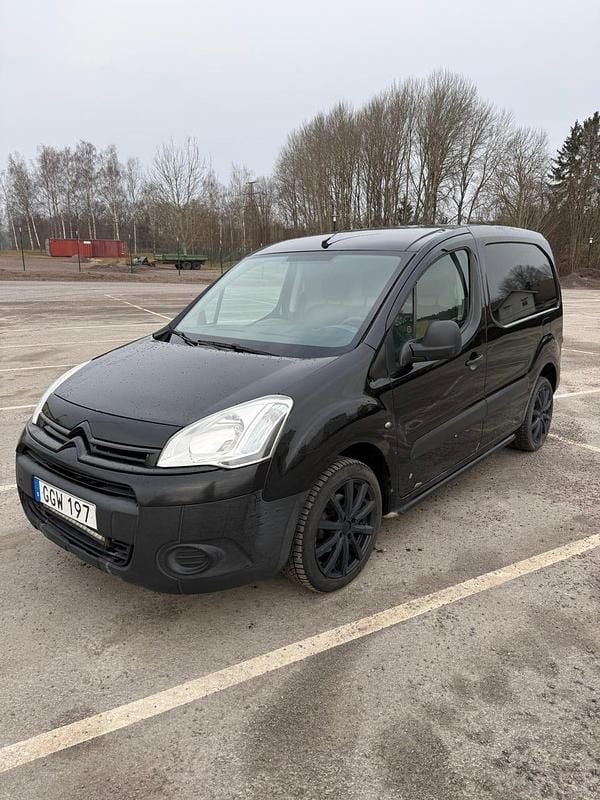 Begagnad Citroën Berlingo 75 HK (55 kW) 2014 Minibuss