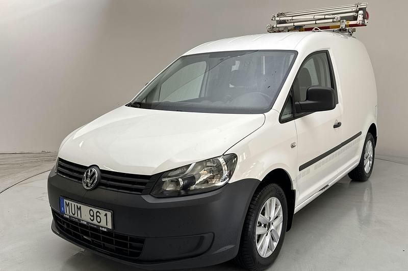 Vit Begagnad 2012 VW Caddy Minibuss | 86 450 kr (Marknadspris) - Bild 1/4