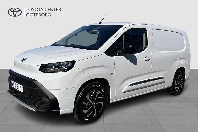 Vit Begagnad 2024 Toyota Proace City Van | 429 900 kr - Bild 1/3