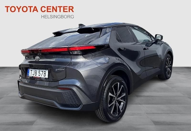 Begagnad Toyota C-HR Style 226 HK (166 kW) 2024 Mörkgrå SUV