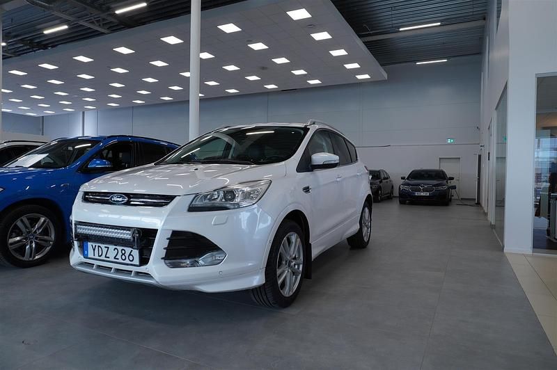 Okänd Begagnad 2016 Ford Kuga Business Edition SUV | 139 900 kr (Lite dyr) - Bild 1/3