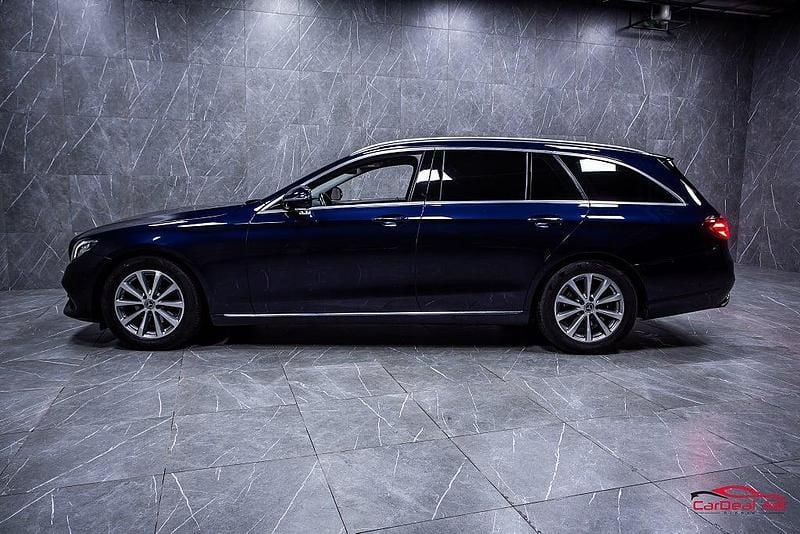 Begagnad Mercedes E200 Avantgarde 150 HK (110 kW) 2018 Mörkblå Kombi