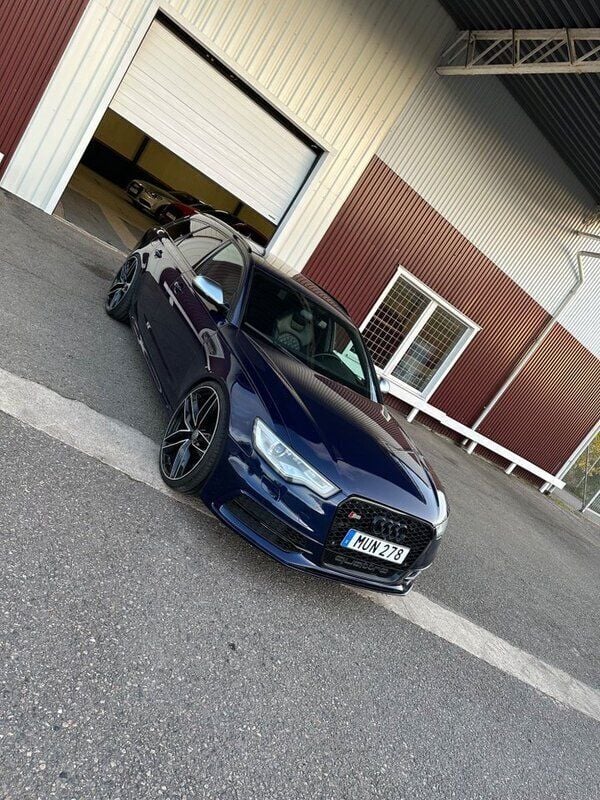 Blå Begagnad 2012 Audi S6 Kombi | 349 500 kr (Lite dyr) - Bild 1/4