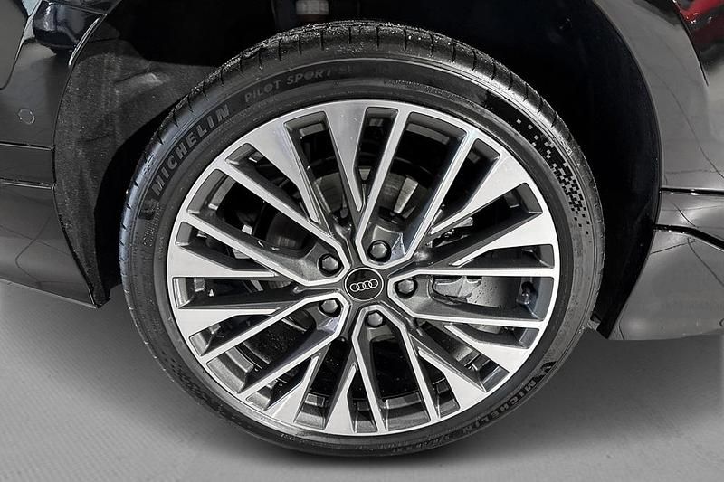 Ny Audi A6 e-tron S-Line 2025 Svart Kombi