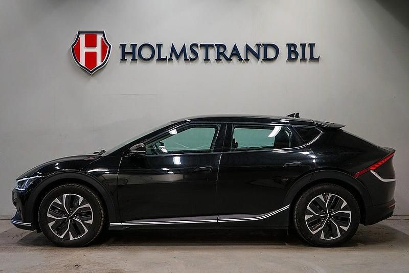 Svart Begagnad 2022 Kia EV6 SUV | 339 900 kr (Bra pris) - Bild 1/4