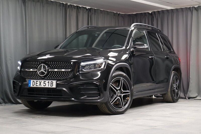Svart Begagnad 2024 Mercedes GLB250 AMG line SUV | 569 000 kr - Bild 1/4