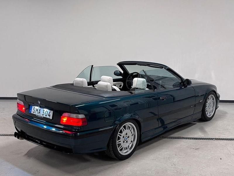 Begagnad BMW 328 M Sport 193 HK (141 kW) 1996 Grön Cab