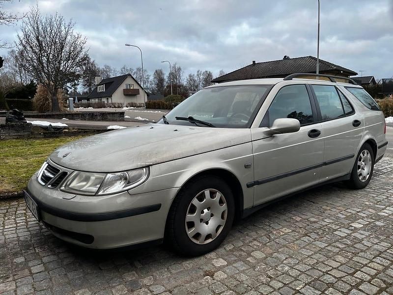 Begagnad Saab 9-5 180 HK (132 kW) 2005 Grön metallic Kombi