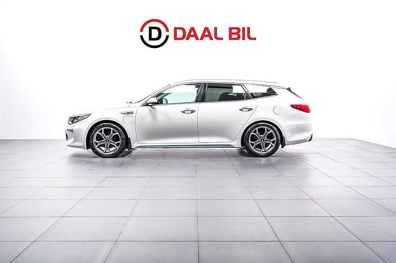 Vit Begagnad 2017 Kia Optima Advance Kombi | 164 700 kr - Bild 1/4
