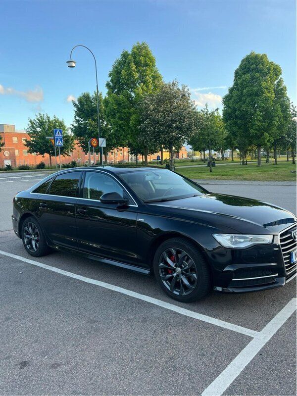 Svart Begagnad 2016 Audi A6 Sport Sedan | 170 000 kr (Lite dyr) - Bild 1/4