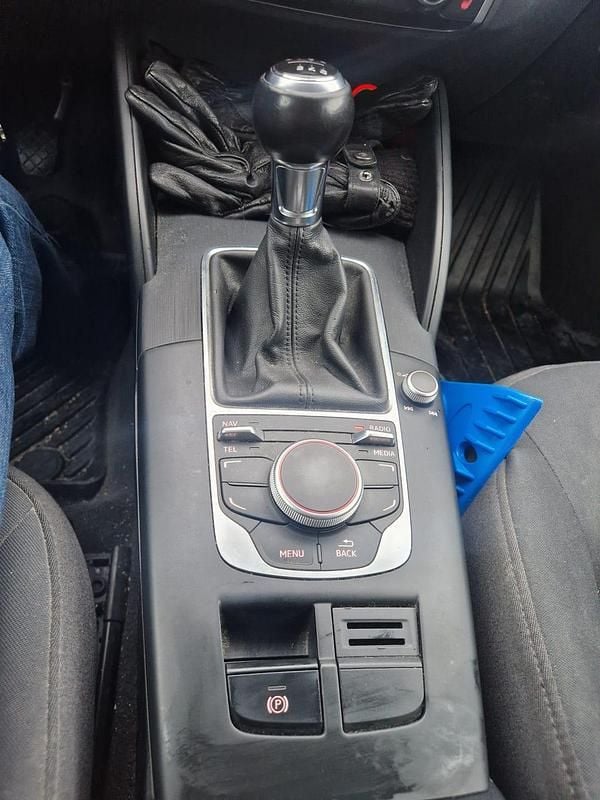 Begagnad Audi A3 110 HK (80 kW) 2014 Röd