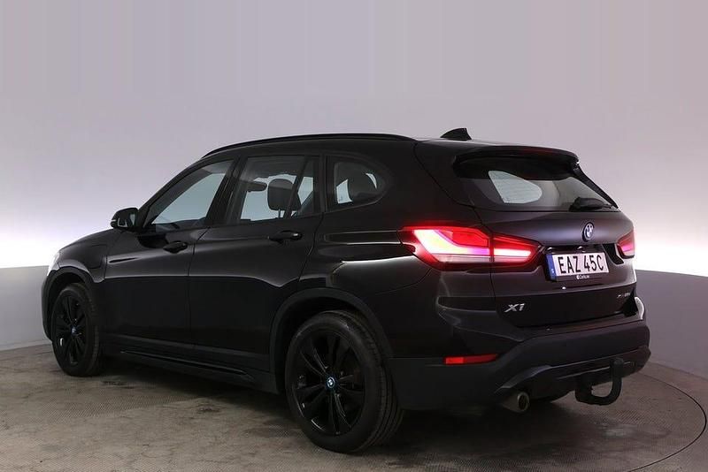 Begagnad BMW X1 Sport Line 220 HK (161 kW) 2022 Svart SUV