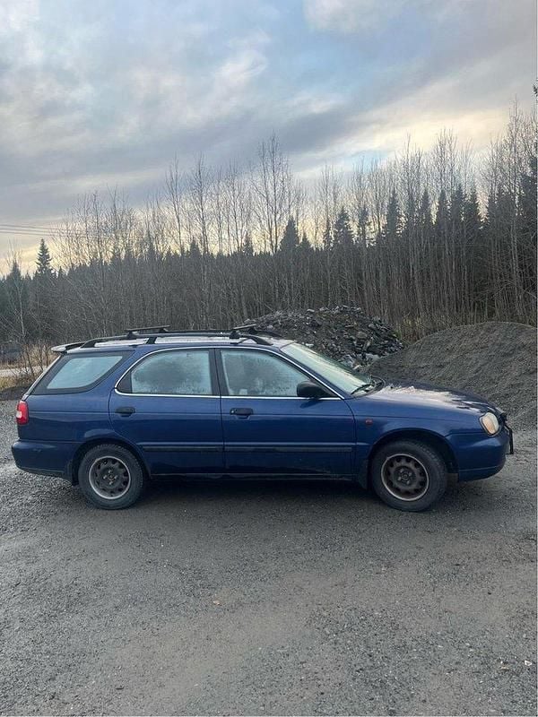 Blå Begagnad 2000 Suzuki Baleno Kombi | 6 500 kr - Bild 1/4