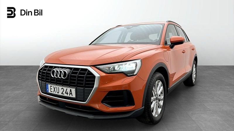 Orange Begagnad 2023 Audi Q3 Proline SUV | 384 000 kr - Bild 1/4