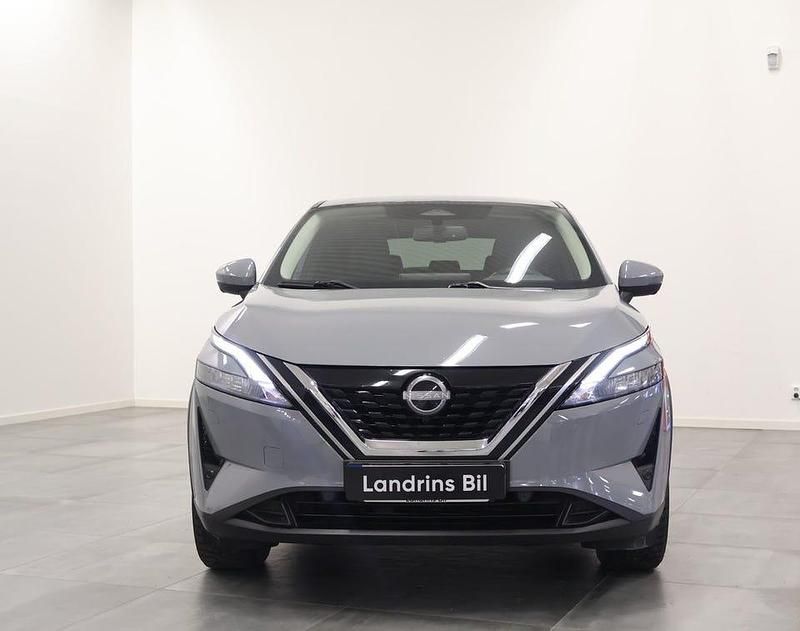 Begagnad Nissan Qashqai N-Connecta 190 HK (139 kW) 2022 Grå SUV