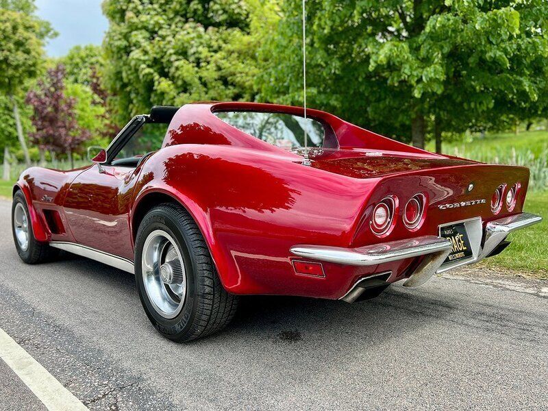 Begagnad Chevrolet Corvette 271 HK (199 kW) 1973 Candy apple red Cab