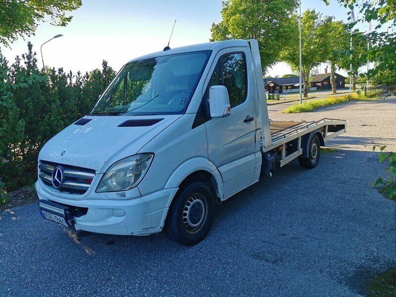 Vit Begagnad 2007 Mercedes Sprinter Van | 61 000 kr (Superpris) - Bild 1/4