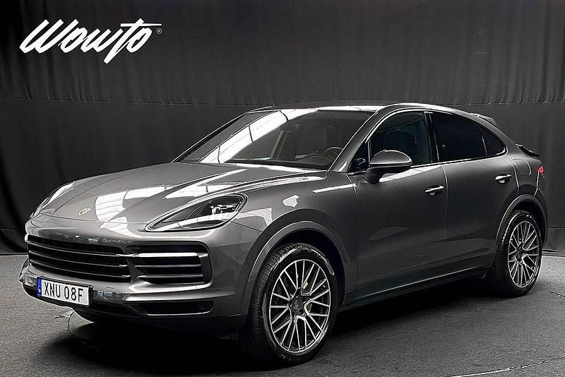 Grå Begagnad 2019 Porsche Cayenne SUV | 779 800 kr (Lite dyr) - Bild 1/3
