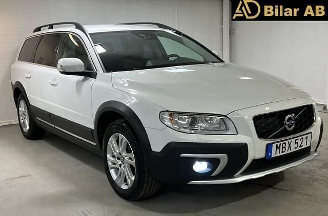 Vit Begagnad 2016 Volvo XC70 Momentum Kombi | 144 800 kr (Bra pris) - Bild 1/4