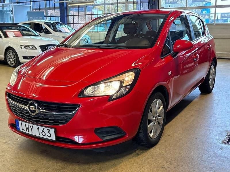 Röd Begagnad 2015 Opel Corsa Enjoy Halvkombi | 83 900 kr (Marknadspris) - Bild 1/4