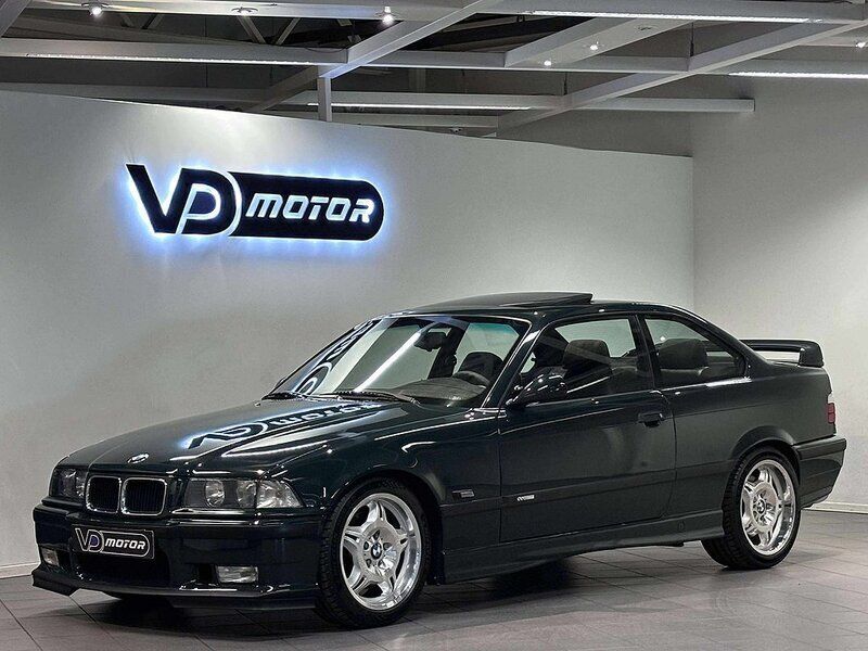 Mörkgrön Begagnad 1996 BMW M3 | 899 700 kr - Bild 1/4