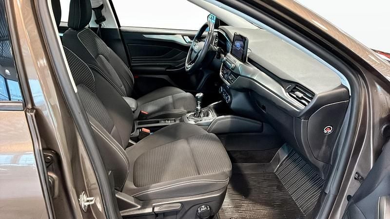 Begagnad Ford Focus 125 HK (91 kW) 2018 Brun Halvkombi