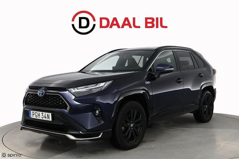 Blå Begagnad 2023 Toyota RAV4 Hybrid Edition SUV | 479 700 kr (Marknadspris) - Bild 1/4