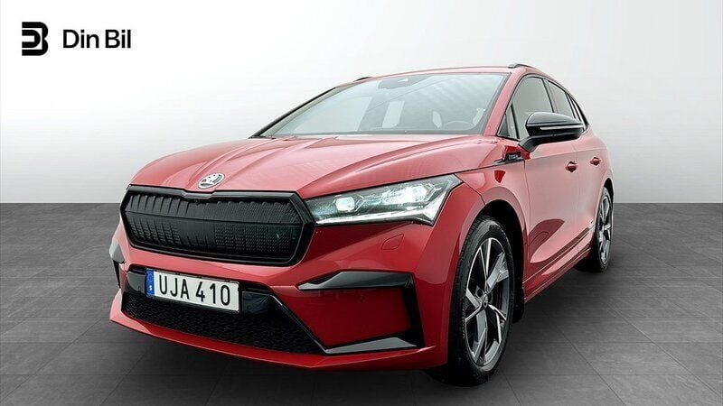 Röd (velvet red metallic) Begagnad 2023 Skoda Enyaq iV SportLine SUV | 494 900 kr (Marknadspris) - Bild 1/4