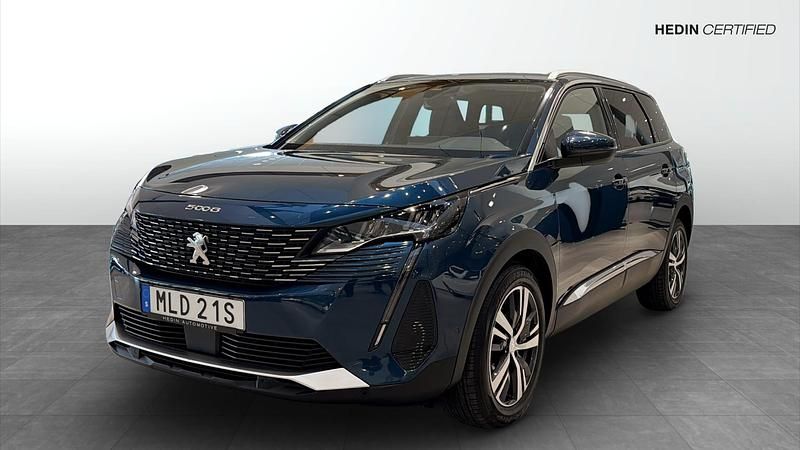 Blå (blue) Begagnad 2021 Peugeot 5008 Minibuss | 254 900 kr (Marknadspris) - Bild 1/4