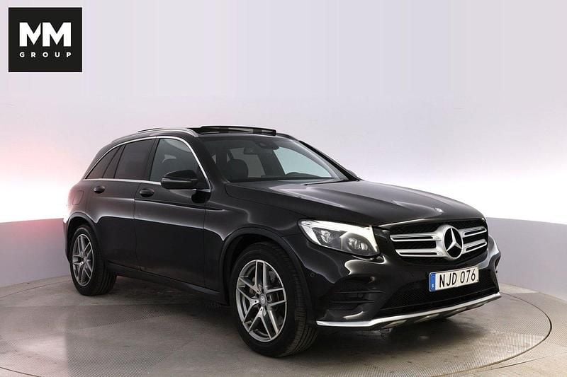 Svart Begagnad 2016 Mercedes GLC220 AMG SUV | 249 000 kr (Marknadspris) - Bild 1/4