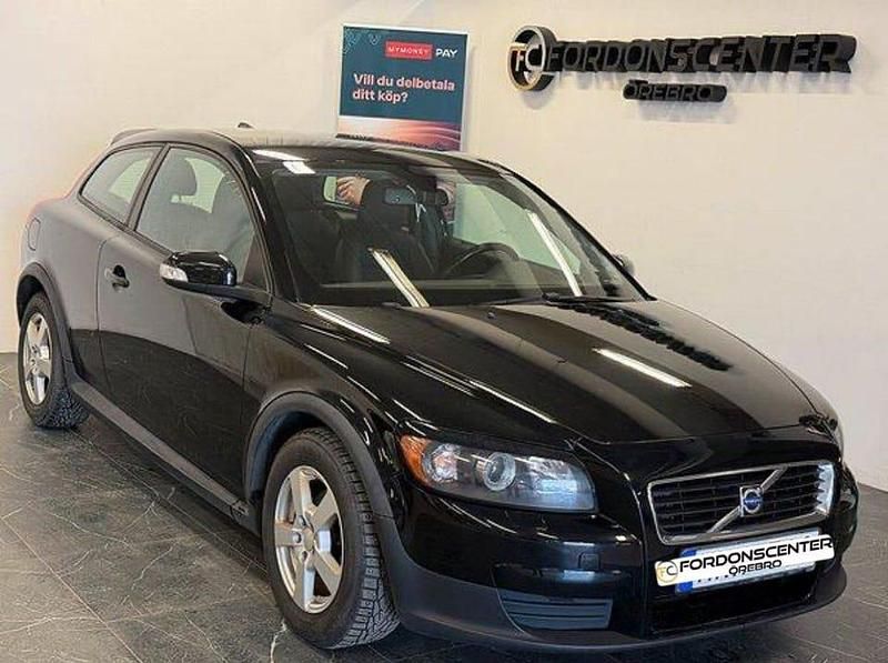 Svart Begagnad 2009 Volvo C30 Drive Kinetic Halvkombi | 44 900 kr (Marknadspris) - Bild 1/4
