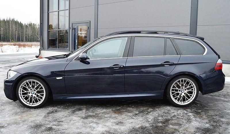 Begagnad 2009 BMW 320 Kombi | 20 000 kr (Superpris) - Bild 1/1