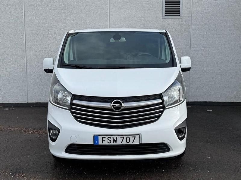 Begagnad Opel Vivaro 125 HK (91 kW) 2017 Vit Minibuss