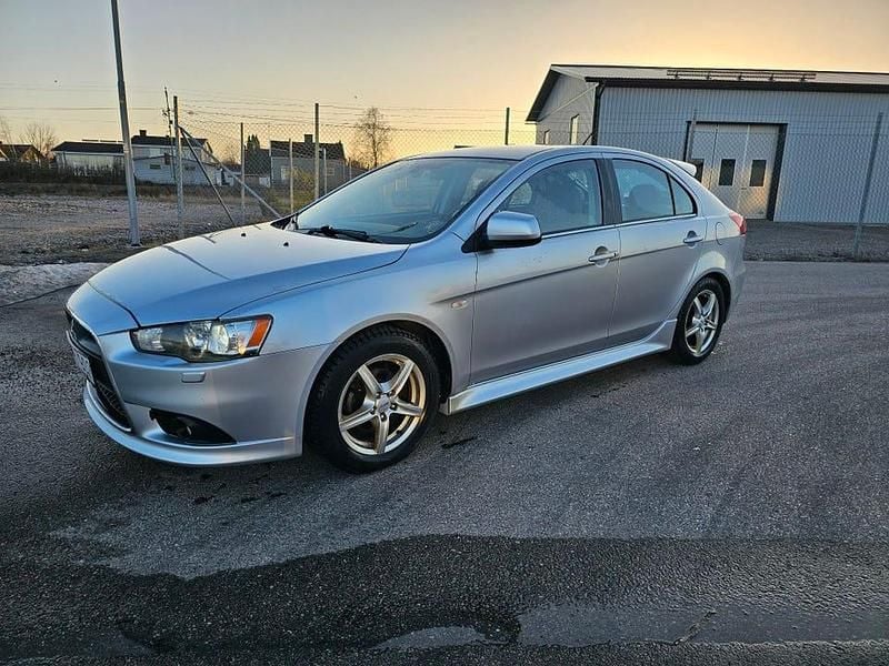 Begagnad Mitsubishi Lancer Sportback 150 HK (110 kW) 2011