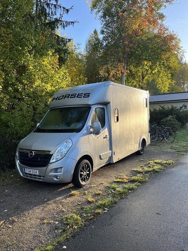 Silver Begagnad 2016 Opel Movano Van | 430 000 kr - Bild 1/4