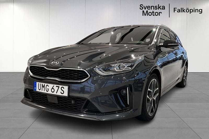 Grå Begagnad 2019 Kia Ceed Sportswagon GT-Line Kombi | 219 900 kr (Marknadspris) - Bild 1/4