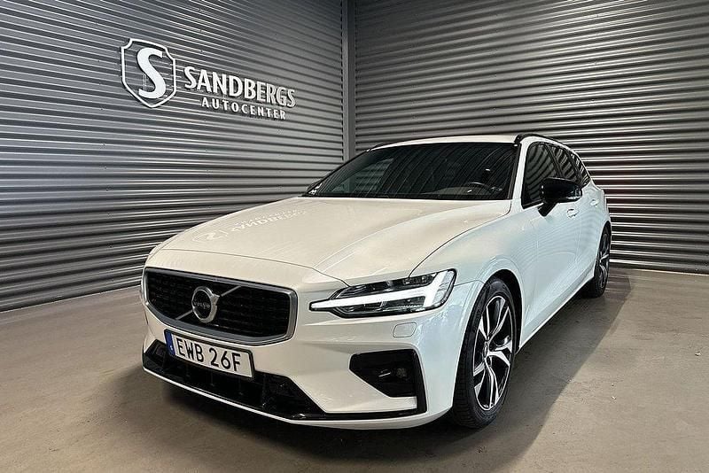 Vit Begagnad 2019 Volvo V60 R-Design Kombi | 334 500 kr (Marknadspris) - Bild 1/4