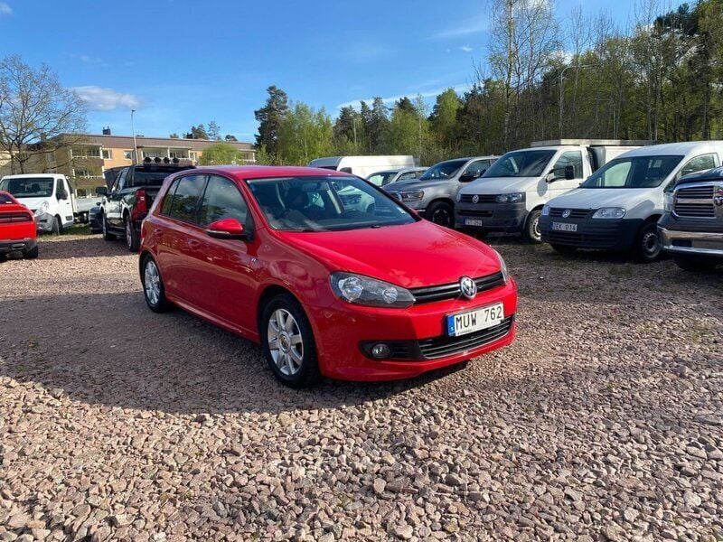 Röd Begagnad 2012 VW Golf VII GT Halvkombi | 89 900 kr (Bra pris) - Bild 1/4